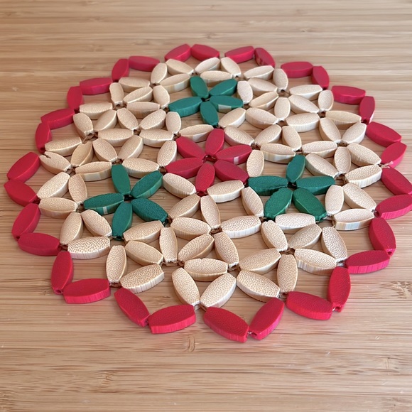 Vintage Wood Bead Boho Retro Trivet HotPlate Flat Geometric Floral Set of 2 - Picture 3 of 5